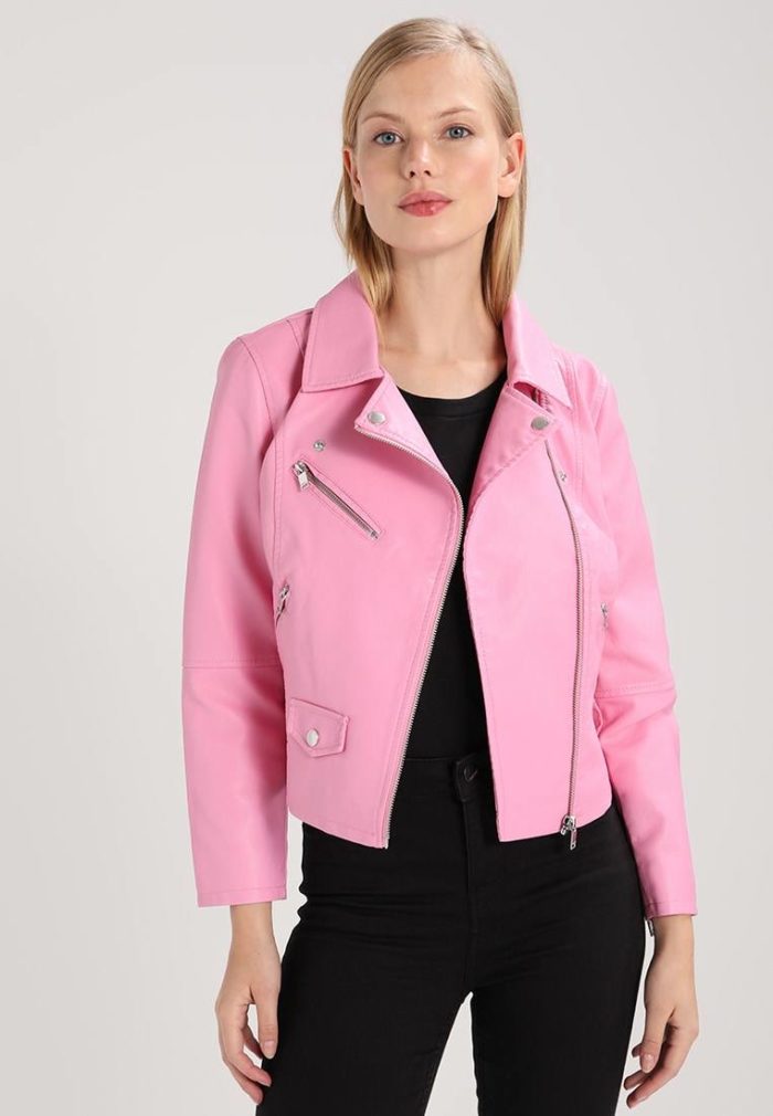 Кожаная куртка розовая